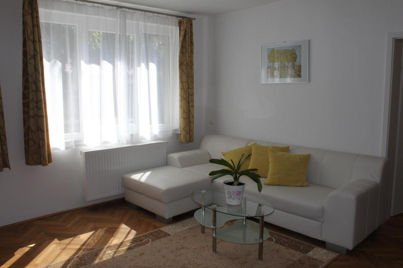 Villa Ars Vivendi Gálos Szoba fotó